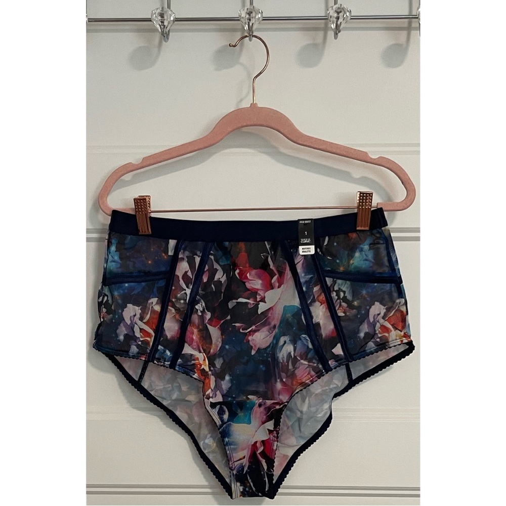 Torrid Blue Floral Galaxy Cutout High-Waist Brief NWT SZ 1 (14-16) - Picture 6 of 13
